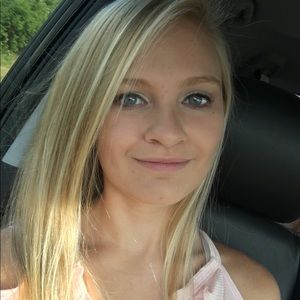 Meet your Posher, Meagan